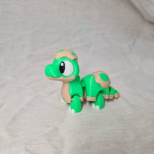 Baby Dino aus dem Ei